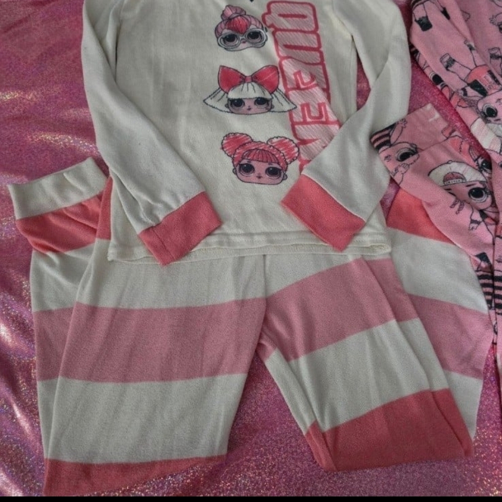 2 pairs of L.O.L Pajama sets! Girls size 6! - Picture 3 of 12